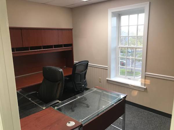 $195 / 100ft2 - Private Secured Offices near Ashburn (Sterling)63896276834307121