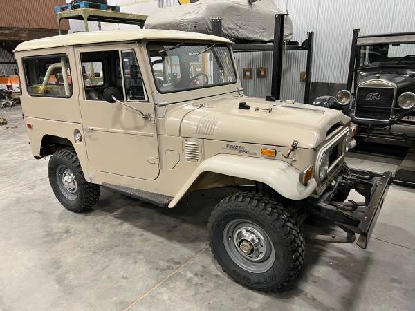 FJ-40 Landcruiser project FJ45 FJ55 FJ62 - $16,500 (Denver)63619639755779122
