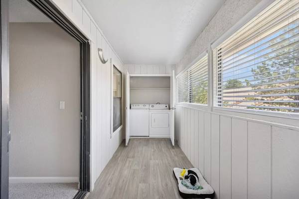 $1,484 / 1br - 790ft2 - One Month Free!!! Select Units!!! (Reno)63992635233795121