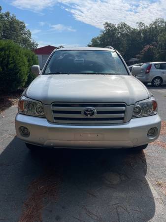 2004 Toyota Highlander Limited - $5,175 (Fuquay Varina)63470074641793123