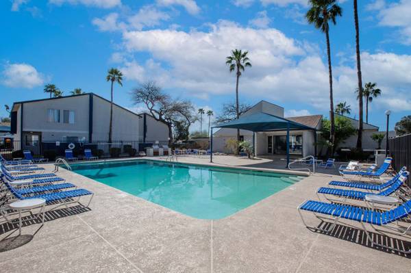 $952 / 2br - 850ft2 - 2/hab 1/ba, Centros modernos de lavandería en el lugar, ¡Ubicado en Tucson! (3201 E Seneca St, Tucson, AZ)63674946998657120