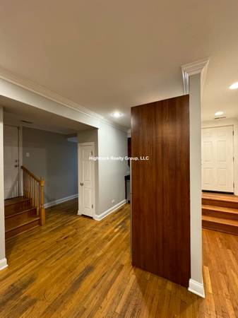 $1,550 / 1br - 🧺✨🌿¡Hermoso departamento de 1 habitación! Lavandería en unidad 🛁 Joya en West Rogers Park🧺✨🌿 (Chicago)63918412513027123