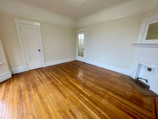 $2,995 / 1br - ¡Hermoso y espacioso departamento de 1 habitación en Russian Hill! (russian hill)63847326265603123