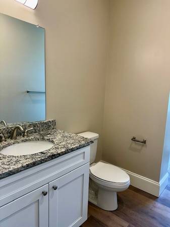 $2,075 / 2br - 962ft2 - Charming 2-Bedroom with a Private Outdoor Space! (Pawtucket)64002827449987124