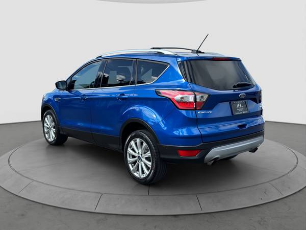 2017 Ford Escape Titanium AWD - $14,900 (Tacoma)63623616520963124