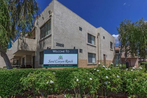 $2,439 / 2br - 836ft2 - Your New Home is Waiting – 2 Bedroom Apartment + $500 Off! (Santa Clarita)63912983151874122