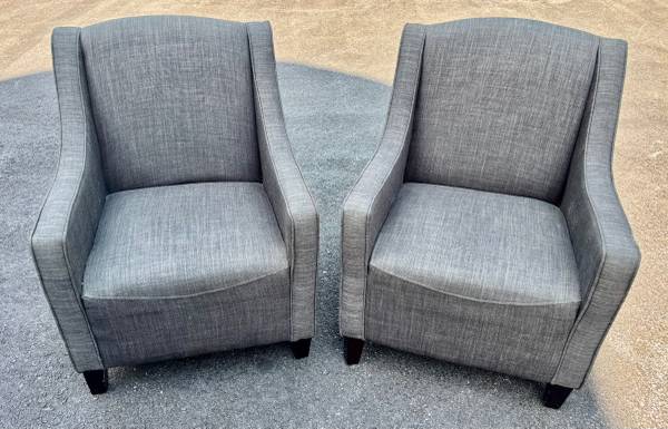 Pair Van Gogh Designs Jenna Accent Chairs 1