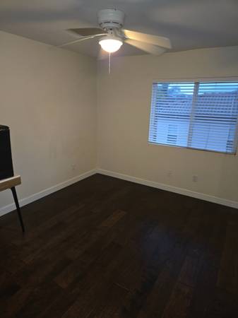 $1,275 / 1br - 10ft2 - ROOM FOR RENT -Available October 10th (San marcos)64037046157443122