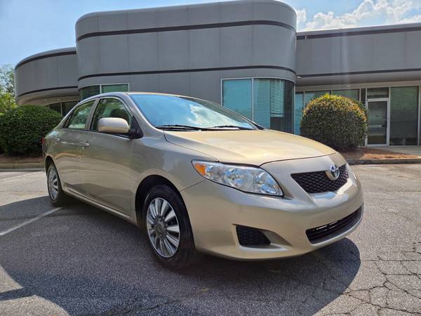 2010 TOYOTA COROLLA LE! ONLY 51 k Miles! GREAT CONDITION - $9,800 (Norcross)63620718142081123