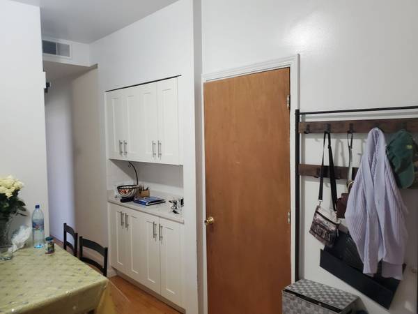 $1,800 / 2br - 850ft2 - UKRAINIAN VILLAGE TWO BR REHAB, IN UNIT LAUNDRY, ON QUIET LEAFY BLOCK! (Wicker Park)63781655045123123