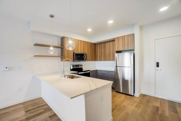 $2,399 / 2br - In Burien, 2/bd, Private Balcony or Patio (Downtown Burien)63934162640259121