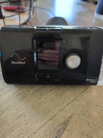 ResMed AirSense 10 CPAP machine 1