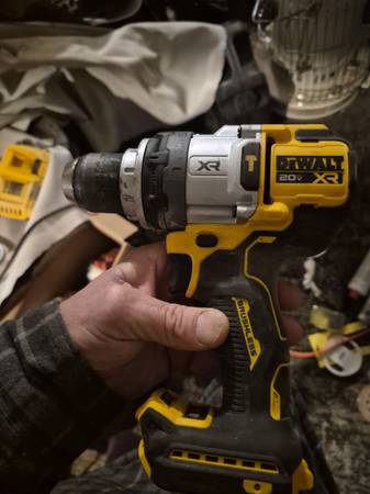 DeWalt 20volt MAX XR Brushless Hammer Drill with battery & charger 1