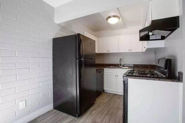 $1,399 / 2br - 840ft2 - Apartment Rentals. Find the perfect place near you! (Phoenix)64024823638018122