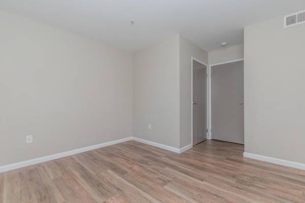 Microwave, in Milpitas CA, 2 bedroom 1
