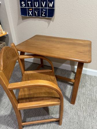 Vintage child’s table & chair 1