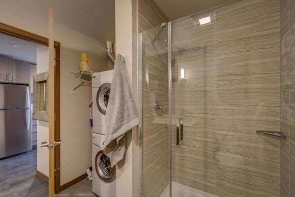 $2,083 / 1br - 505ft2 - Stainless Steel Appliances, Floor-to-Ceiling Windows (Seattle)63688352059907124