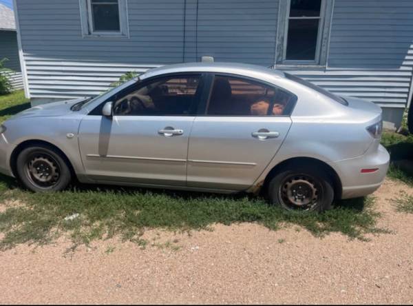 2008 Mazda Mazda3 - $1.200 (Birmingham)63471122496003121