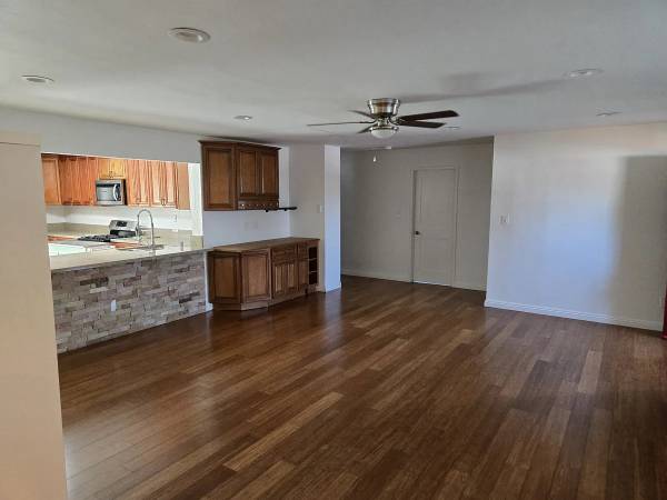 $3,000 / 3br - 1914ft2 - Beavtifvl Home In Spring Valley (Spring Valley)63819180787331123