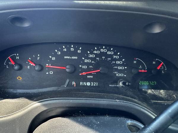 2005 Ford Econoline 450 Bus Mechanics Special - $2,500 (palo alto)63472950437121122