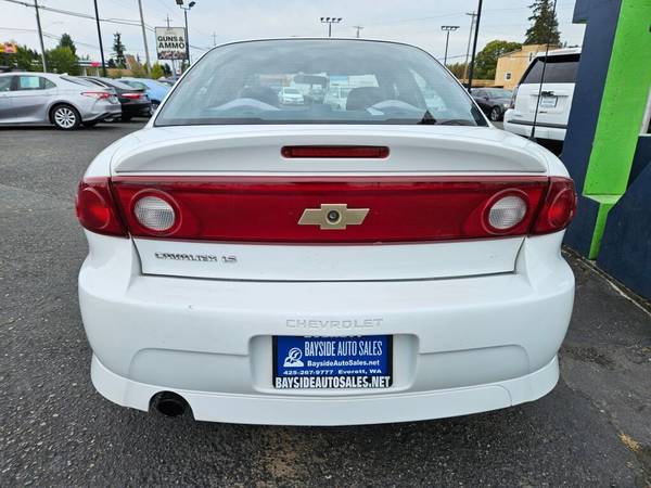 **Super Oferta** Chevrolet Cavalier LS Sport 2004 **Financiamos** - $5,999 (#1 Selección de Vehículos Usados baysideautosales.)63474692276097123