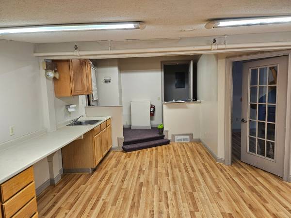 $1,200 / 700ft2 - Studio space available (South Hadley, MA)64017047106050124