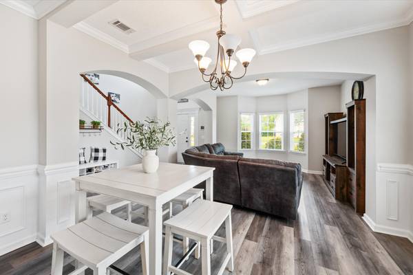 $339,700 / 5br - 2789ft2 - 🌳20K REDUCTION! Like-New Home on 2.6 Acres in Horse Creek Farms! (Horse Creek Farms)62950722692737123