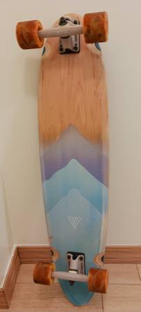 Skateboard & helmet 1