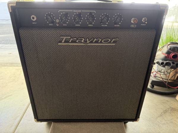 Traynor YGL1 15-Watt 1x12" All-Tube Guitar Combo Excellent 1
