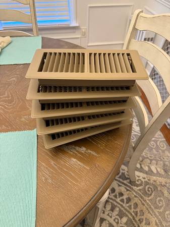 5 Everbilt 4”x10” Floor Registers 1