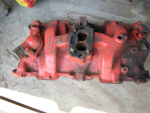 SB  Chevy 2 bbl intake 1