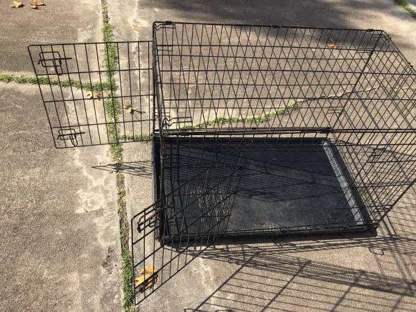 Folding 36” dog cage 1