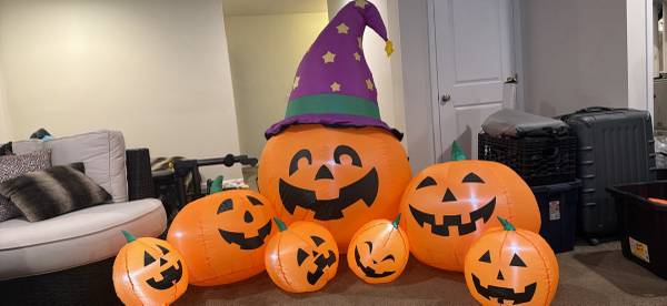 Pumpkin patch inflatable 1