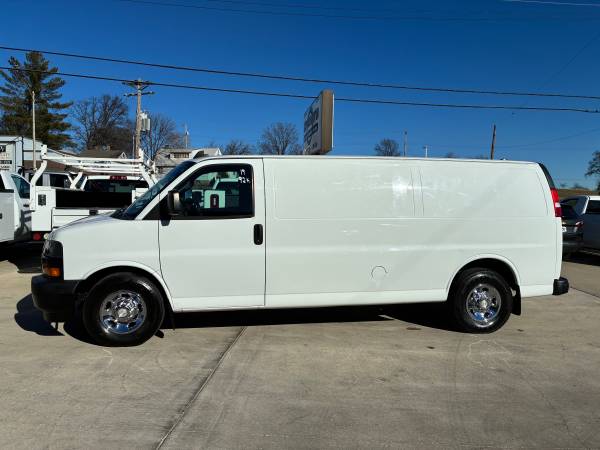 2019 Chevrolet G3500 Extended Cargo/Service - Photo 2