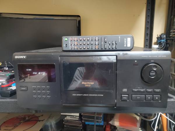 Sony 200 cd changer with remote 1