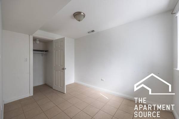 $2,610 / 3br - 1800ft2 - Amazing 3bed 2.5 Bath Duplex Down in Pilsen! (Chicago)63918293691395124
