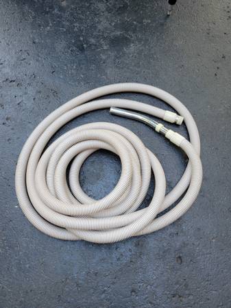 Central vacuum hose 1