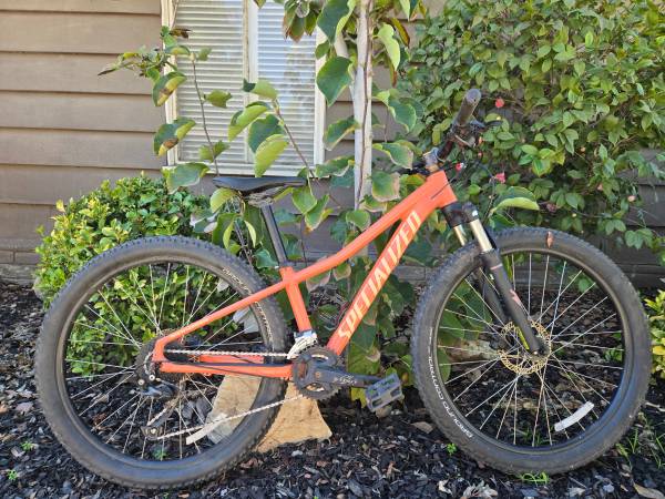 2020 Specialized Rockhopper Sport 26” (XXS) 1