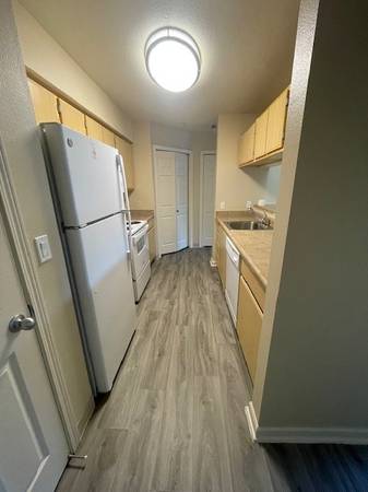 $1,645 / 1hab - 740ft2 - 1 dormitorio, 1 baño, bonita vista a la comunidad, ¡ALQUILER GRATIS EN OCTUBRE!! (Gresham)63831535673473123