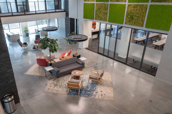 $149 Coworking Space with Premium Amenities in Wauwatosa – Only $149/mo (Wauwatosa)64151640632323124