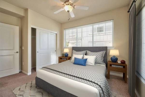 $2,100 / 2br - 1589ft2 - Centro de fitness, comunidad hermosamente ajardinada, techos abovedados (Gresham, OR)63672654238721123