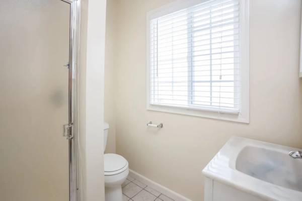$1,350 / 2br - 1670ft2 - Pet-Friendly 2-Bedroom with Private Yard (San Pablo)63664186248707122