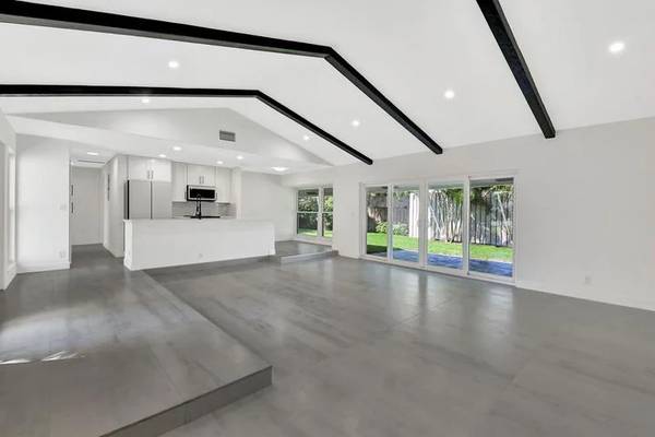 Spacious 3BR/2BA Single-Family Home for Rent in Delray Beach, FL – $6, 1