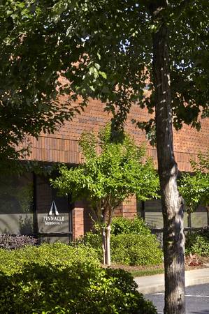 $1,304 / 474 pies cuadrados - Espacio disponible en la mejor propiedad flexible de Windward (Alpharetta)63738220447747121