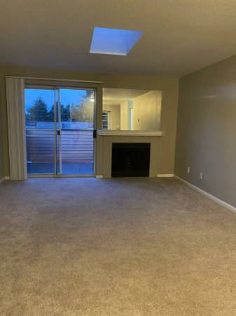🛏️ Large 3Bedroom 2Bath w/ Balcony – Pet Friendly! 1