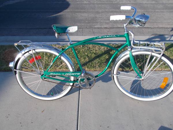 Vintage 1960 Schwinn Corvette 1