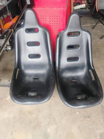 Race seats 1