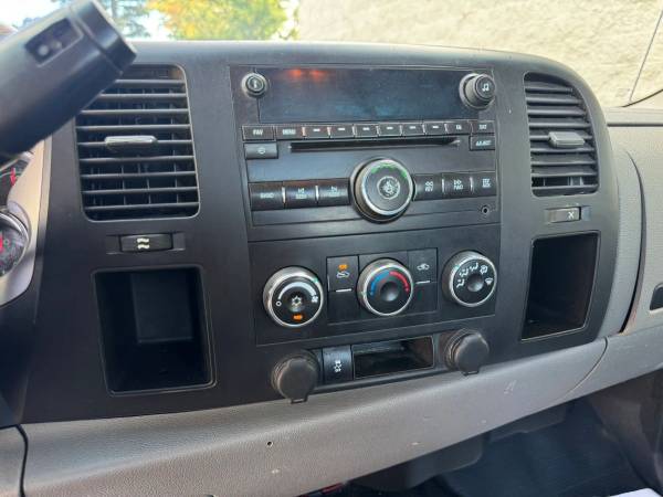 2013 Chevrolet Silverado 2500 HD - Photo 13