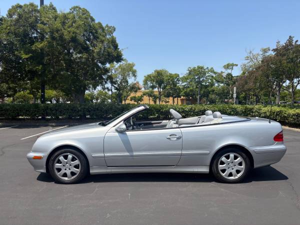 2003 MERCEDES CLK 320, SOLO 31 K MILLAS, CARFAX DE 1 PROPIETARIO, DESCAPOTABLE - $12,995 (Sacramento)63619495244163123