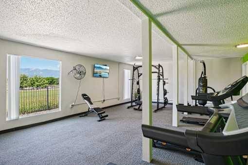 $1,195 / 2br - 750ft2 - Wood Style Flooring, Dishwasher, Air Conditioner (360 N Murray Blvd, Colorado Springs, CO)63686867213827123